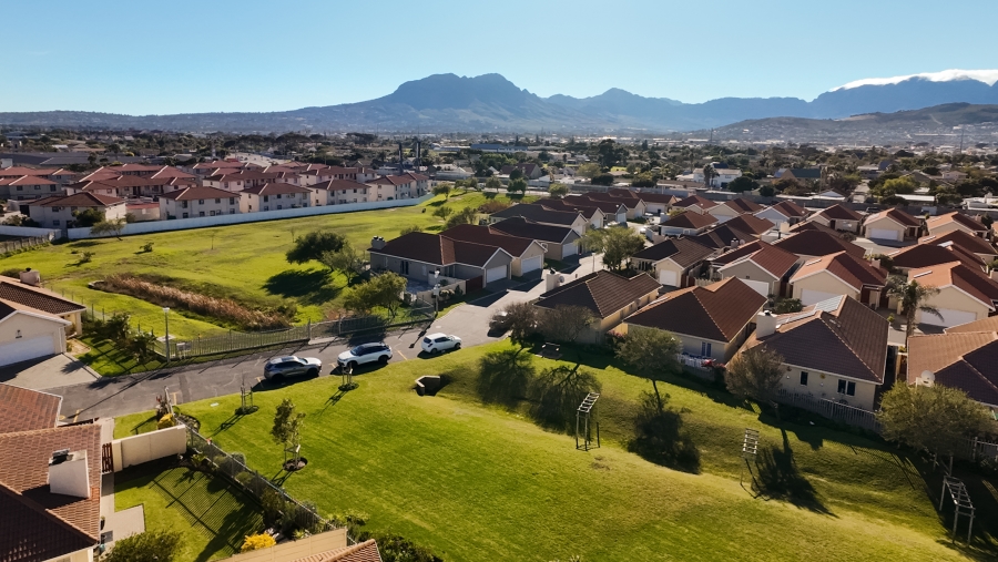 3 Bedroom Property for Sale in Onverwacht Western Cape